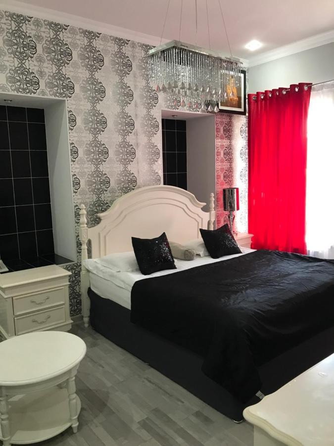 Lucky Fox Hotel Atyraū Eksteriør billede